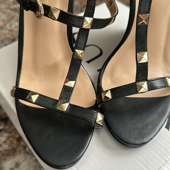 VENUS Gladiator Studded Wedge Heels size 6.5 - Picture 5 of 8